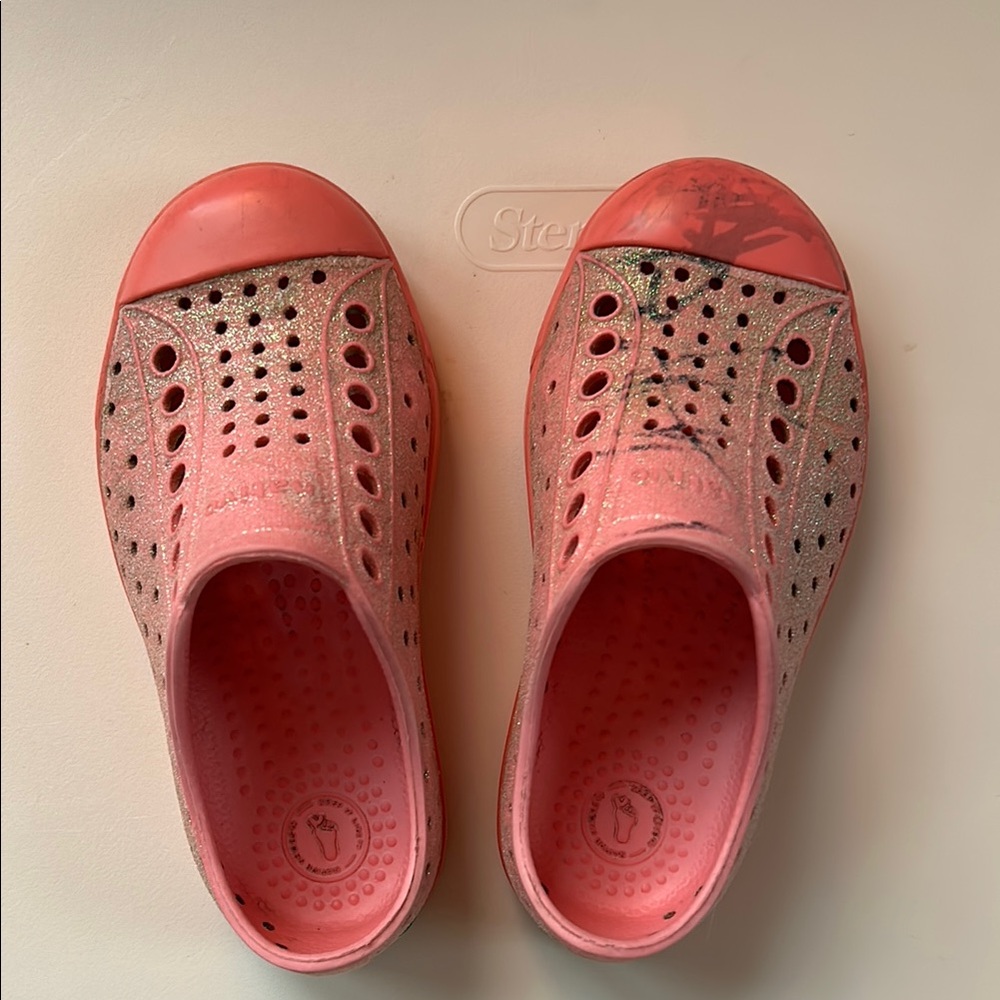 Natives pink glitter size c8